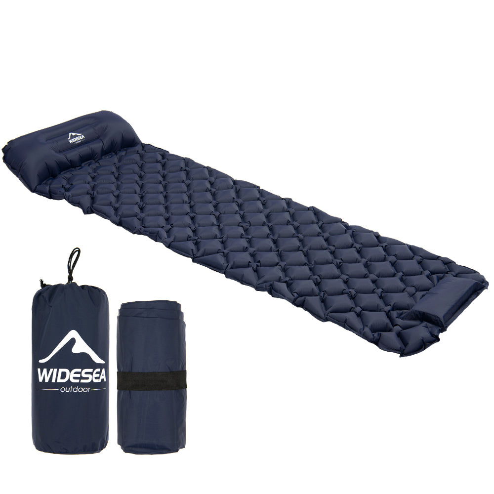 Camping sleeping pad with air pumb